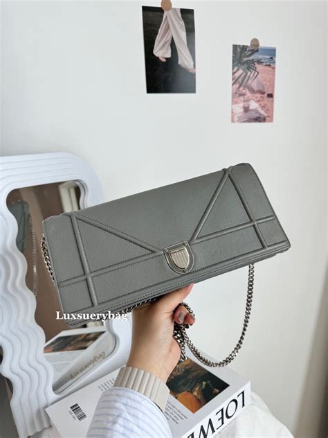 Diorama calfskin clutch 